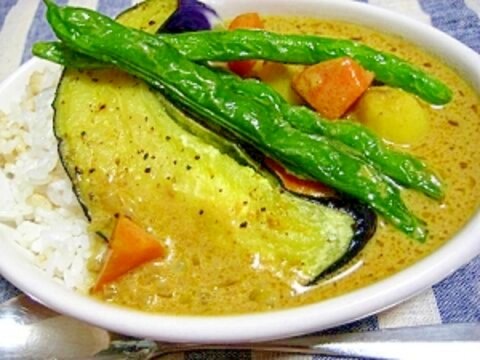 夏野菜のココナッツカレー